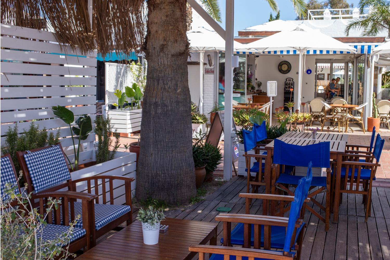 Uzhan Beach Hotel บิเตซ ภายนอก รูปภาพ