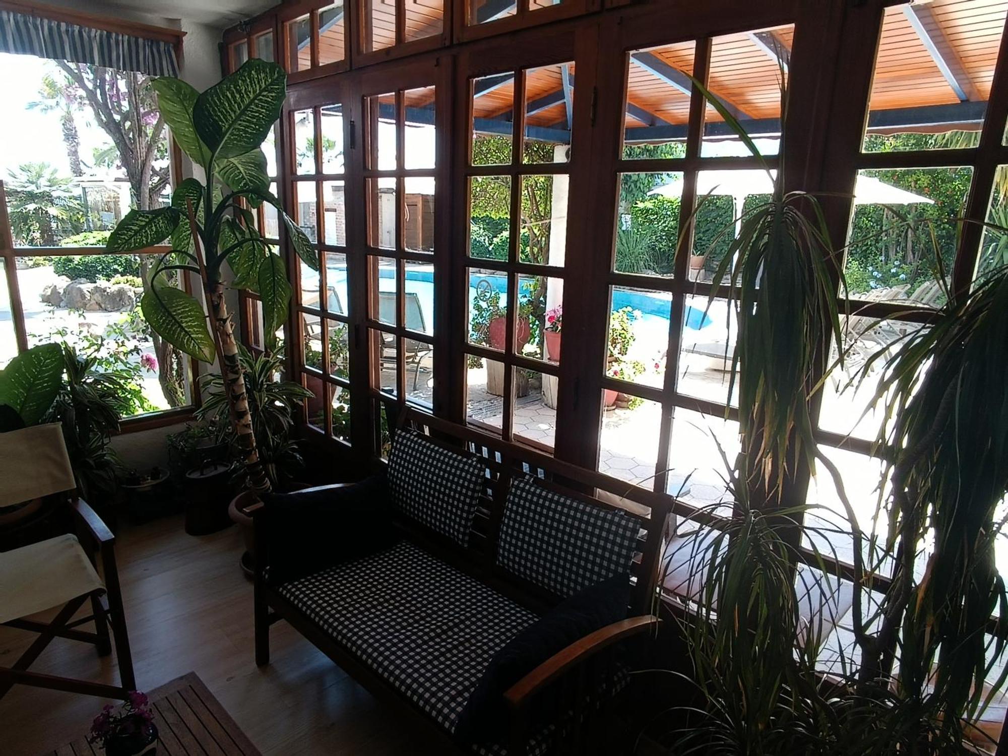 Uzhan Beach Hotel บิเตซ ภายนอก รูปภาพ