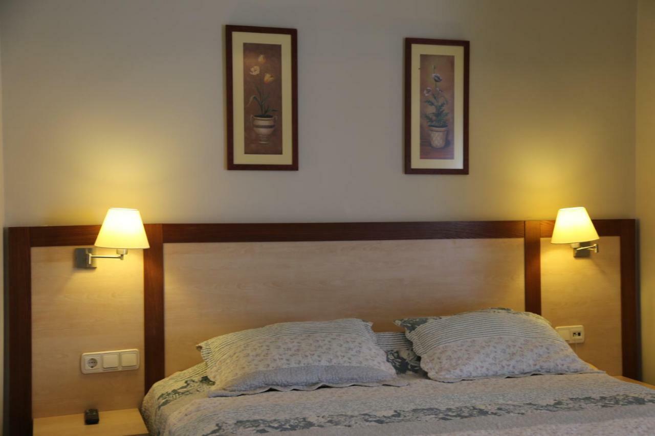 Uzhan Beach Hotel บิเตซ ภายนอก รูปภาพ